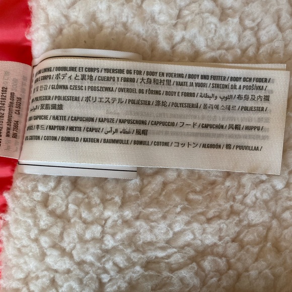 Hollister California hot pink hooded Sherpa lined puffer vest size medium. - Picture 4 of 10